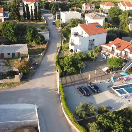 Lejlighed Franica With Heated Pool And Hot-tub - Two Bedroom With Balcony *