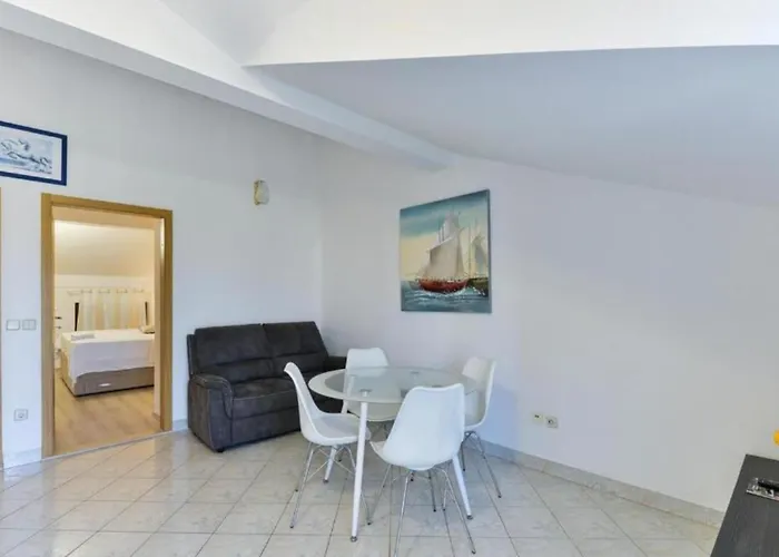 Franica With Heated Pool And Hot-tub - Two Bedroom With Balcony Apartment Privlaka (Zadar)