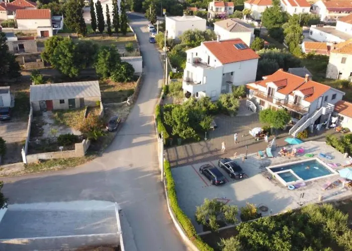 Apartment Franica With Heated Pool And Hot-tub - Two Bedroom With Balcony *