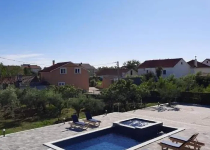 Apartment Franica With Heated Pool And Hot-tub - Two Bedroom With Balcony